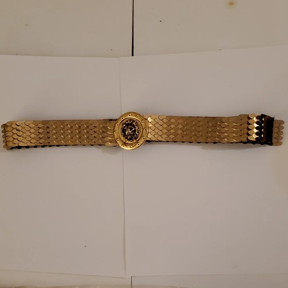 New Gold Lion Head Metal Stretchy Belt Total Length 26